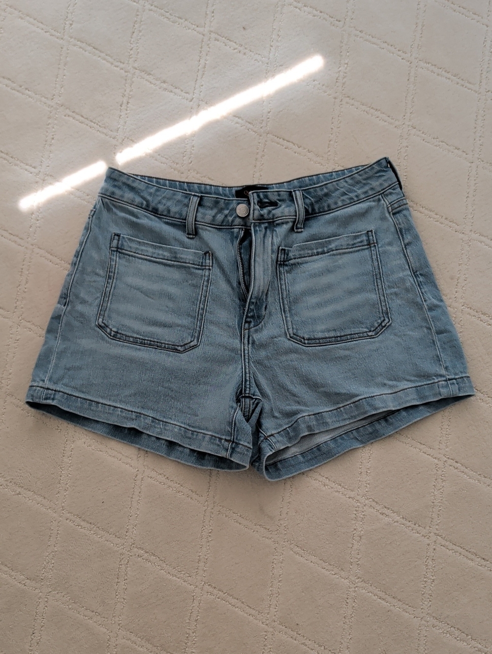 Quince Women's Light Wash Denim Patch-Pocket Shorts, Size 30